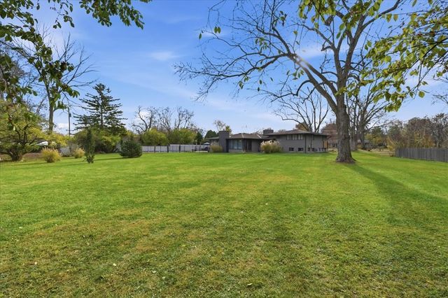 6550 N Winston Ct, Columbus, OH 43235