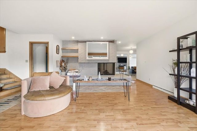 6550 N Winston Ct, Columbus, OH 43235