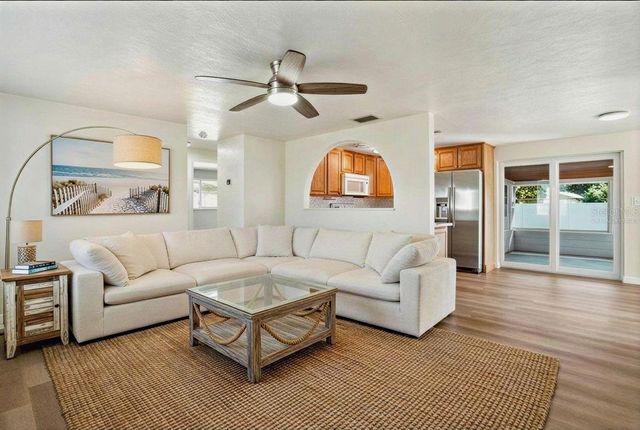 10416 ORANGE BLOSSOM LANE, Seminole, FL 33772