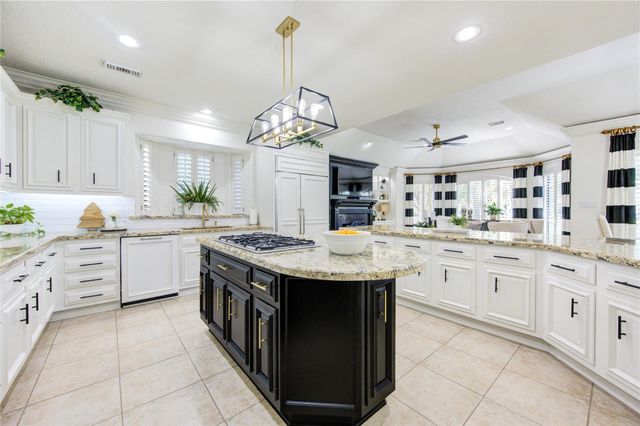 5707 Amber Queen Court, Houston, TX 77041