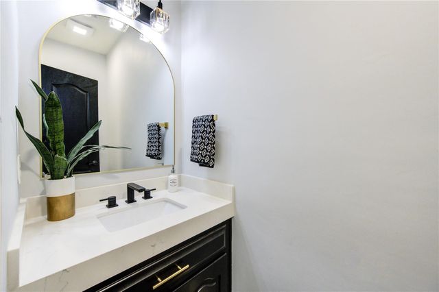 5707 Amber Queen Court, Houston, TX 77041