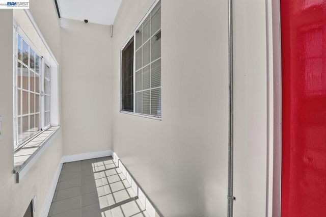 2244 E 20Th St, Oakland, CA 94606