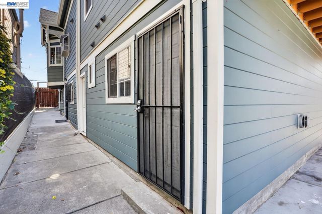 2244 E 20Th St, Oakland, CA 94606