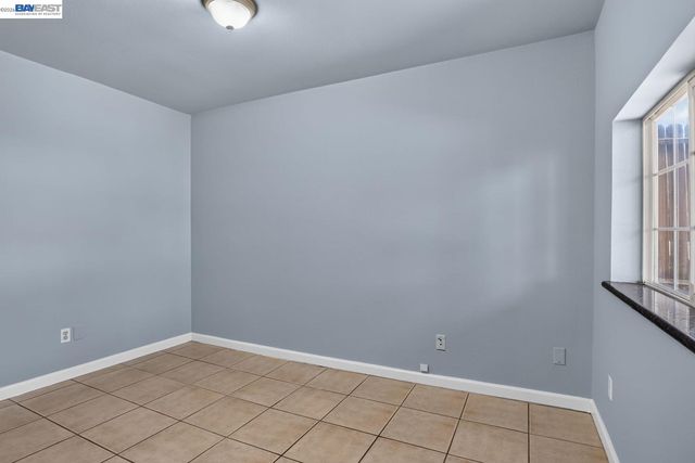 2244 E 20Th St, Oakland, CA 94606
