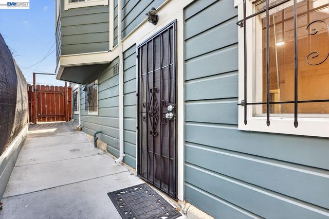2244 E 20Th St, Oakland, CA 94606