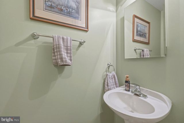 1600 TWIGS CT, Crofton, MD 21114