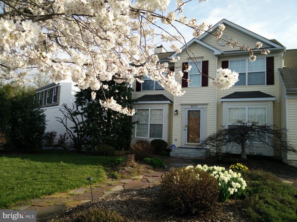 1600 TWIGS CT, Crofton, MD 21114