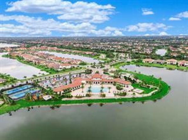 11760 E Eastlake Court, Parkland, FL 33076