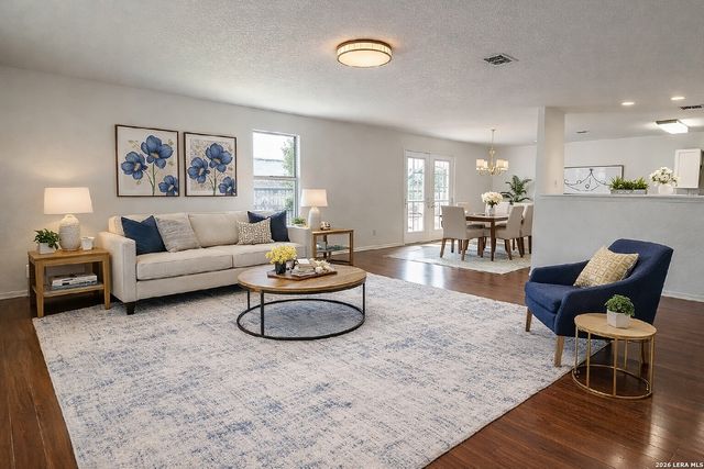 655 Northlake, New Braunfels, TX 78130