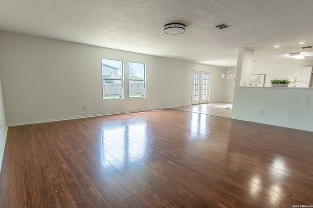 655 Northlake, New Braunfels, TX 78130