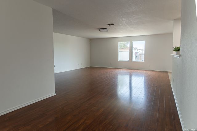 655 Northlake, New Braunfels, TX 78130