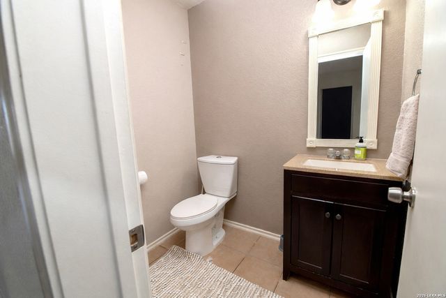 655 Northlake, New Braunfels, TX 78130