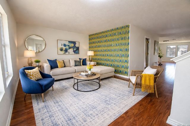 655 Northlake, New Braunfels, TX 78130