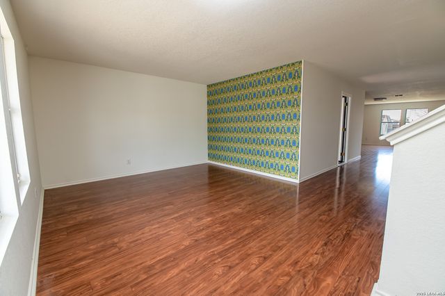 655 Northlake, New Braunfels, TX 78130