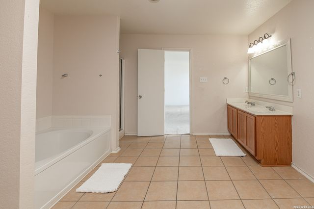 655 Northlake, New Braunfels, TX 78130