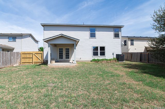 655 Northlake, New Braunfels, TX 78130