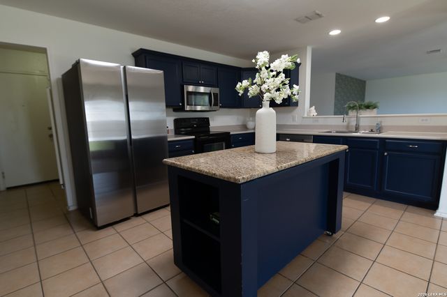 655 Northlake, New Braunfels, TX 78130