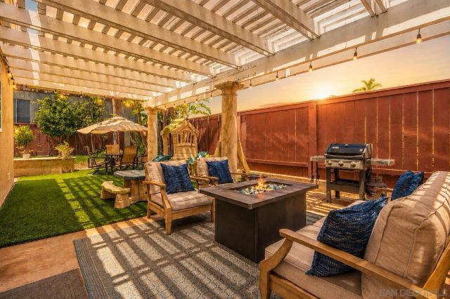 1230 W Brookes Ave, San Diego, CA 92103