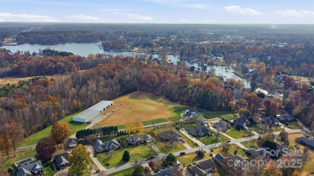 1855 Cameron Heights Circle, Denver, NC 28037