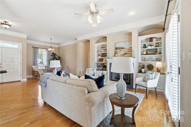 1855 Cameron Heights Circle, Denver, NC 28037