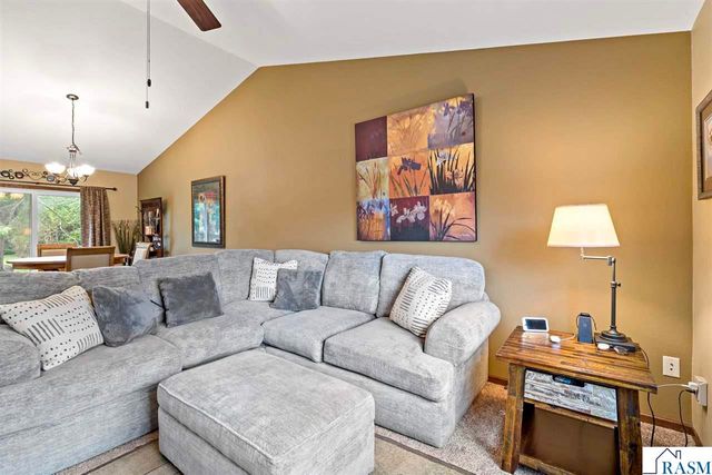 124 Harbor Hill Drive, Mankato, MN 56001