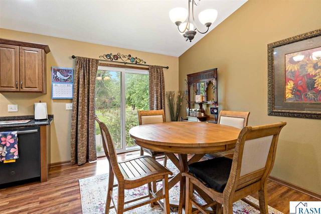 124 Harbor Hill Drive, Mankato, MN 56001