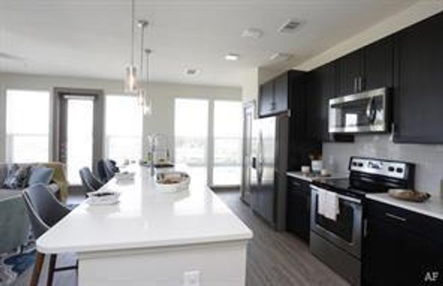 1111 N Durham Drive 302, Houston, TX 77008