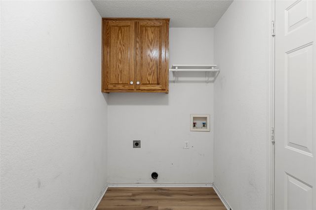 420 Alamo Drive, Mcgregor, TX 76657