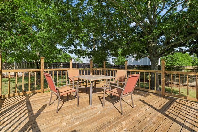 420 Alamo Drive, Mcgregor, TX 76657