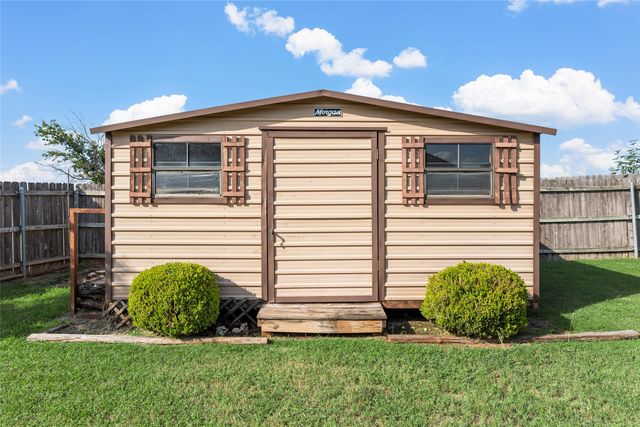 420 Alamo Drive, Mcgregor, TX 76657