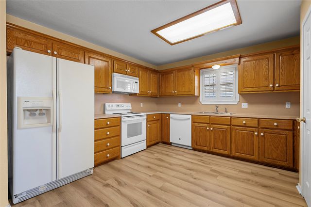 420 Alamo Drive, Mcgregor, TX 76657