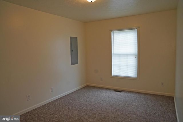 122 SINKER DR, Inwood, WV 25428