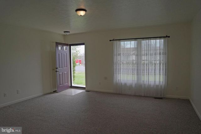122 SINKER DR, Inwood, WV 25428