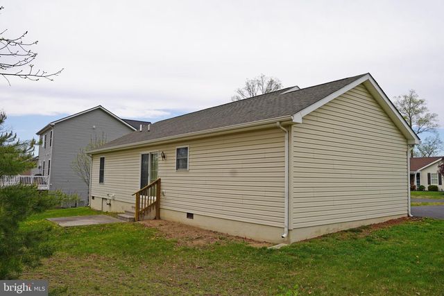 122 SINKER DR, Inwood, WV 25428
