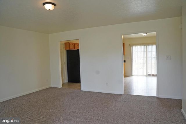 122 SINKER DR, Inwood, WV 25428