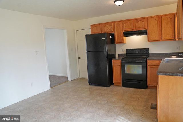 122 SINKER DR, Inwood, WV 25428