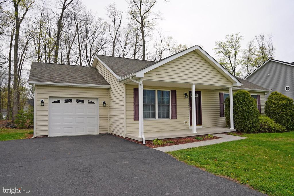 122 SINKER DR, Inwood, WV 25428
