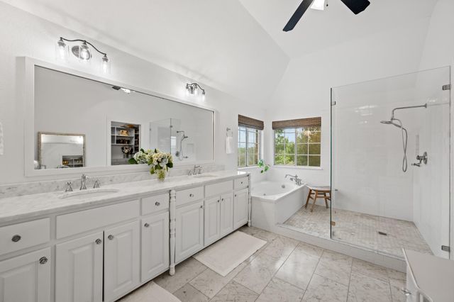 2809 Creeks Edge PKWY, Austin, TX 78733