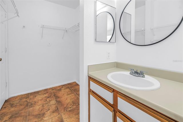 1400 GANDY BOULEVARD N 902, St Petersburg, FL 33702