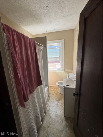 4220 W 23rd Street, Cleveland, OH 44109