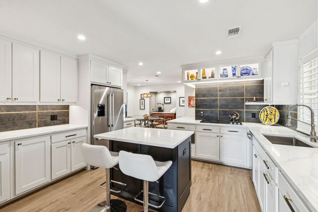 9615 Faircrest Drive, Dallas, TX 75238