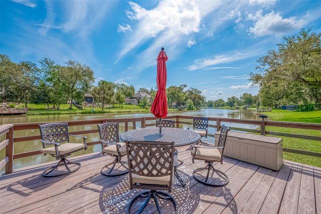 4910 Waterbeck Street Street, Fulshear, TX 77441