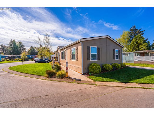 1415 S BERTELSEN Rd 108, Eugene, OR 97402