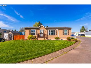 1415 S BERTELSEN Rd 108, Eugene, OR 97402
