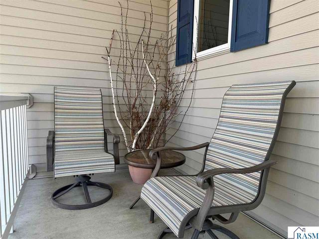 1310 Lloyd Lane, St. Peter, MN 56082