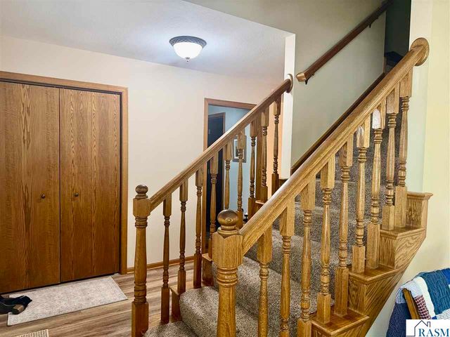 1310 Lloyd Lane, St. Peter, MN 56082