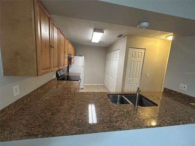636 KENWICK CIRCLE 105, Casselberry, FL 32707