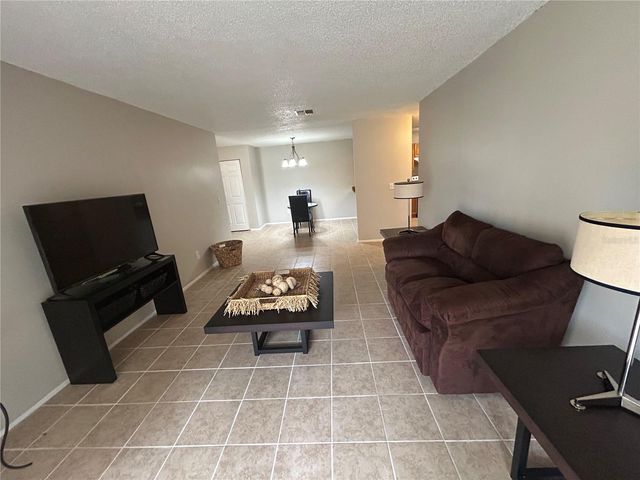 636 KENWICK CIRCLE 105, Casselberry, FL 32707