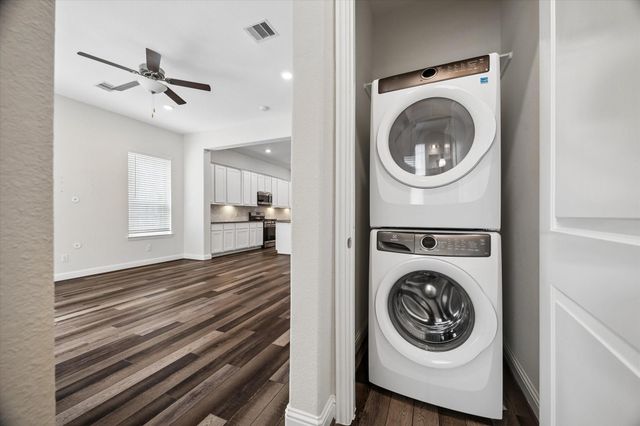 1411 Adell Rose Lane, Houston, TX 77043