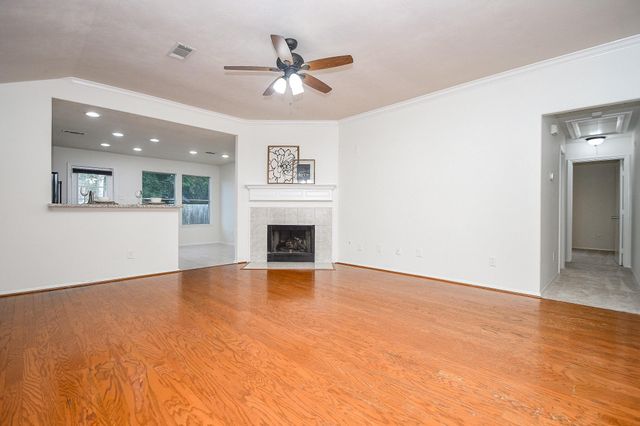 13511 Titus Point, Houston, TX 77085